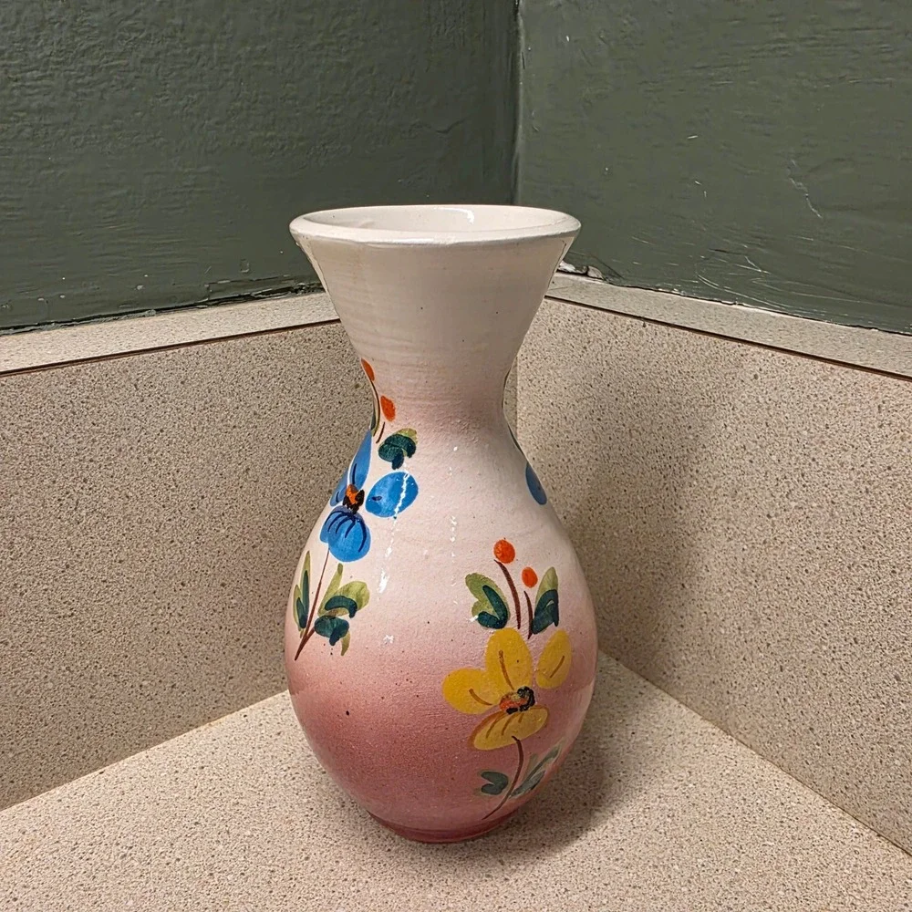 Italy Hand Painted Ceramic Bud Vase & Planter Set Floral Ruffled Majolica 2pc‎